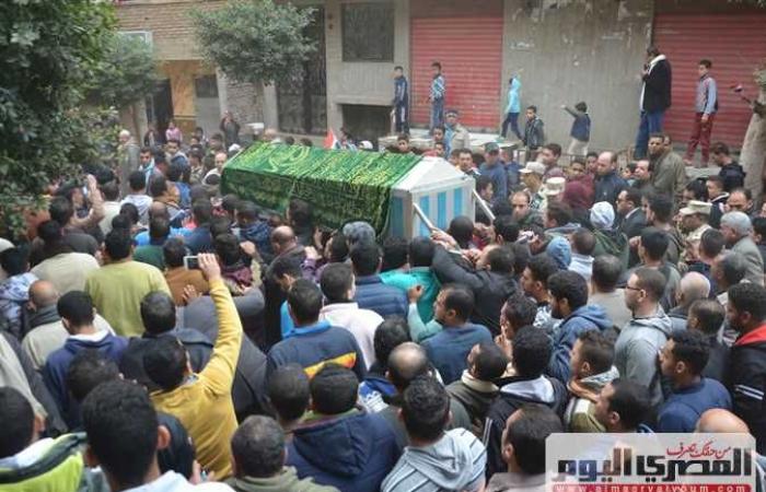 حوادث : الآلاف يشيعون جثمان أحد «شهداء سيناء» بمسقط رأسه بشربين