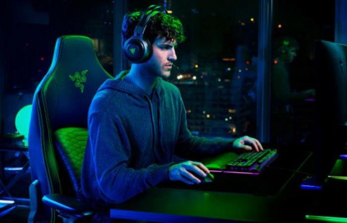 تكنولوجيا : يُحسن من وضعك.. Razer تطلق كرسي الألعاب الأول