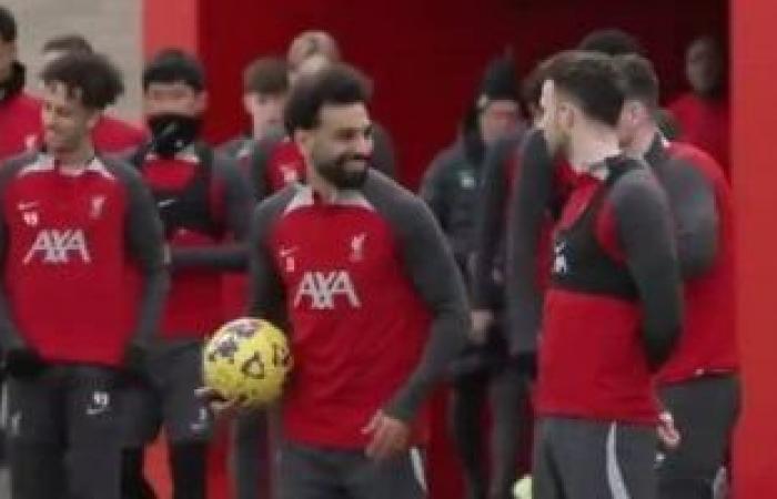 رياضة عالمية : محمد صلاح يعود لتدريبات ليفربول الجماعية لأول مرة بعد طول غياب.. فيديو