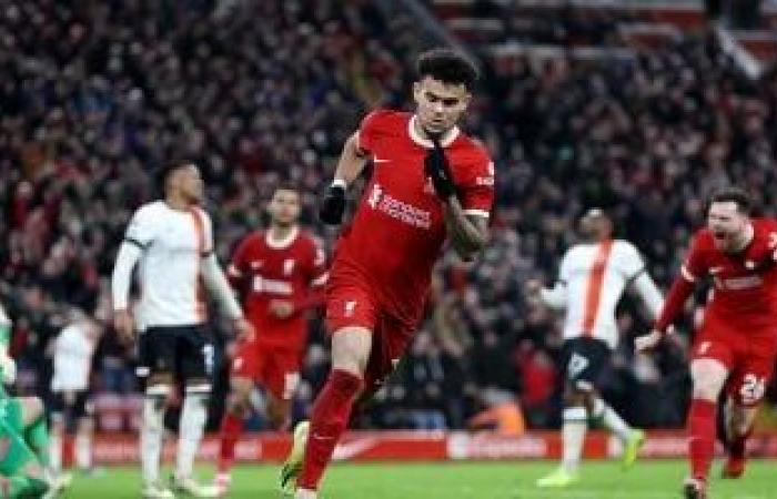 رياضة عالمية : ملخص وأهداف ليفربول ضد لوتون تاون 4-1 فى الدورى الإنجليزى