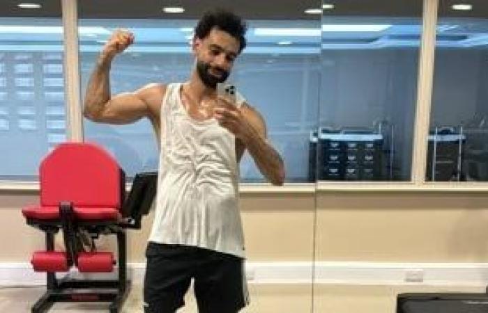 رياضة عالمية : محمد صلاح يستعد فى الجيم لعودة منافسات الدوري الإنجليزي بمواجهة برايتون