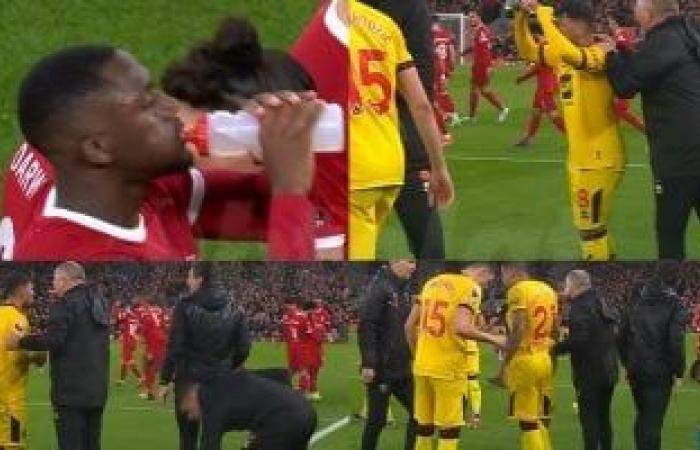 رياضة عالمية : محمد صلاح يكسر صيامه وسط مباراة ليفربول ضد شيفيلد فى الدورى الإنجليزى