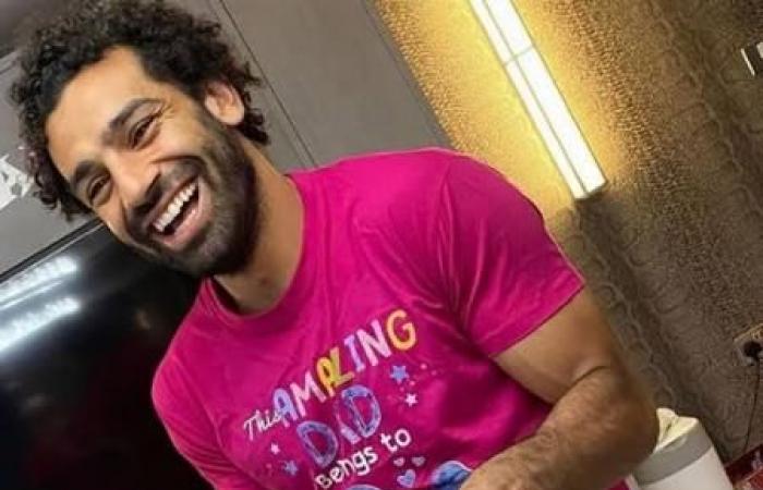 رياضة : كيف احتفل ليفربول بالعام ٣٢ لمحمد صلاح؟ "عيد ميلاد الملك المصري"