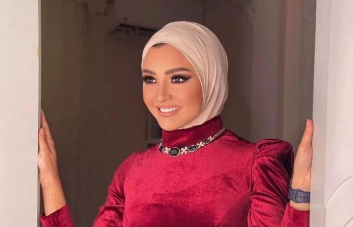 خالد منتصر يهاجم الفنانة هلا رشدي: «هو احنا لسه مستنيين رأي فضيلتك»