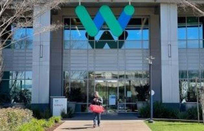 أخبار التكنولوجيا : Waymo تحصل على الموافقة لنشر خدمة التاكسى الآلى فى لوس أنجلوس