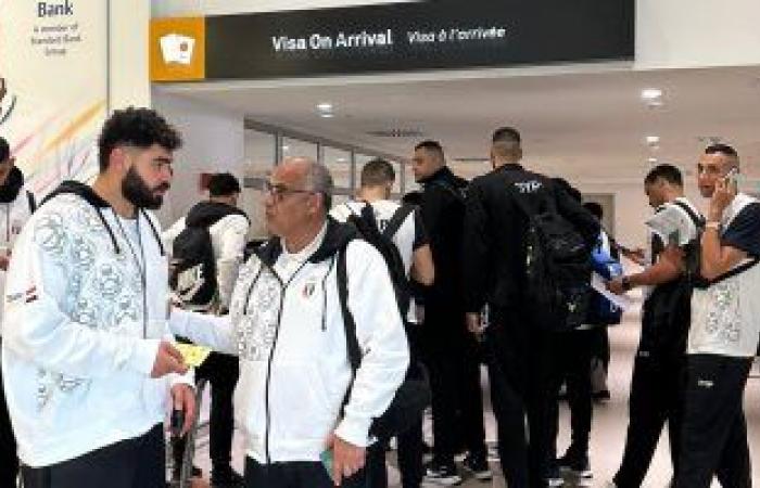 أخبار الرياضة : بعثة منتخب اليد تصل إلى غانا للمشاركة فى دورة الألعاب الأفريقية.. صور