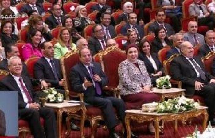 أخبار السياسة : حزب "المصريين": تكريم الرئيس السيسي للأمهات المثاليات إعلاء لمنزلتها