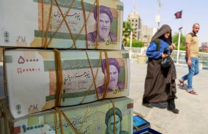 إقتصاد : الرئيس الإيراني: نحتاج لـ250 مليار دولار استثمارات لتحقيق نمو 8%