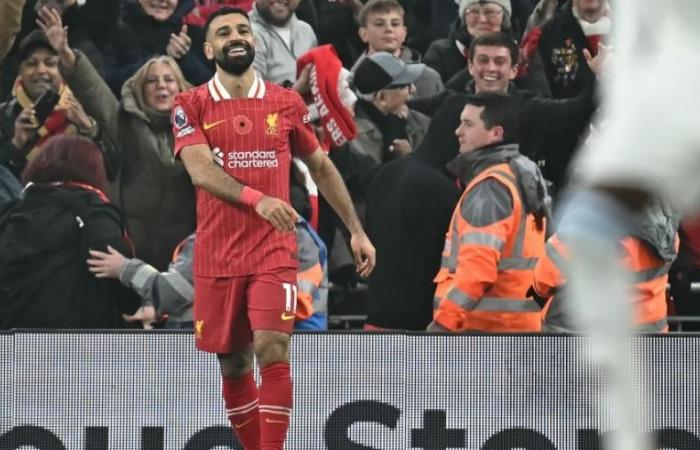 رياضة : سلوت مدرب ليفربول يصف محمد صلاح بـ«الاستثنائي»